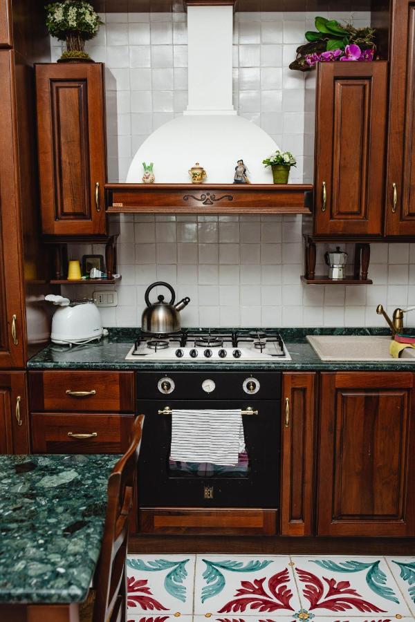 Delfini Trevi House Hotel Rome Luaran gambar