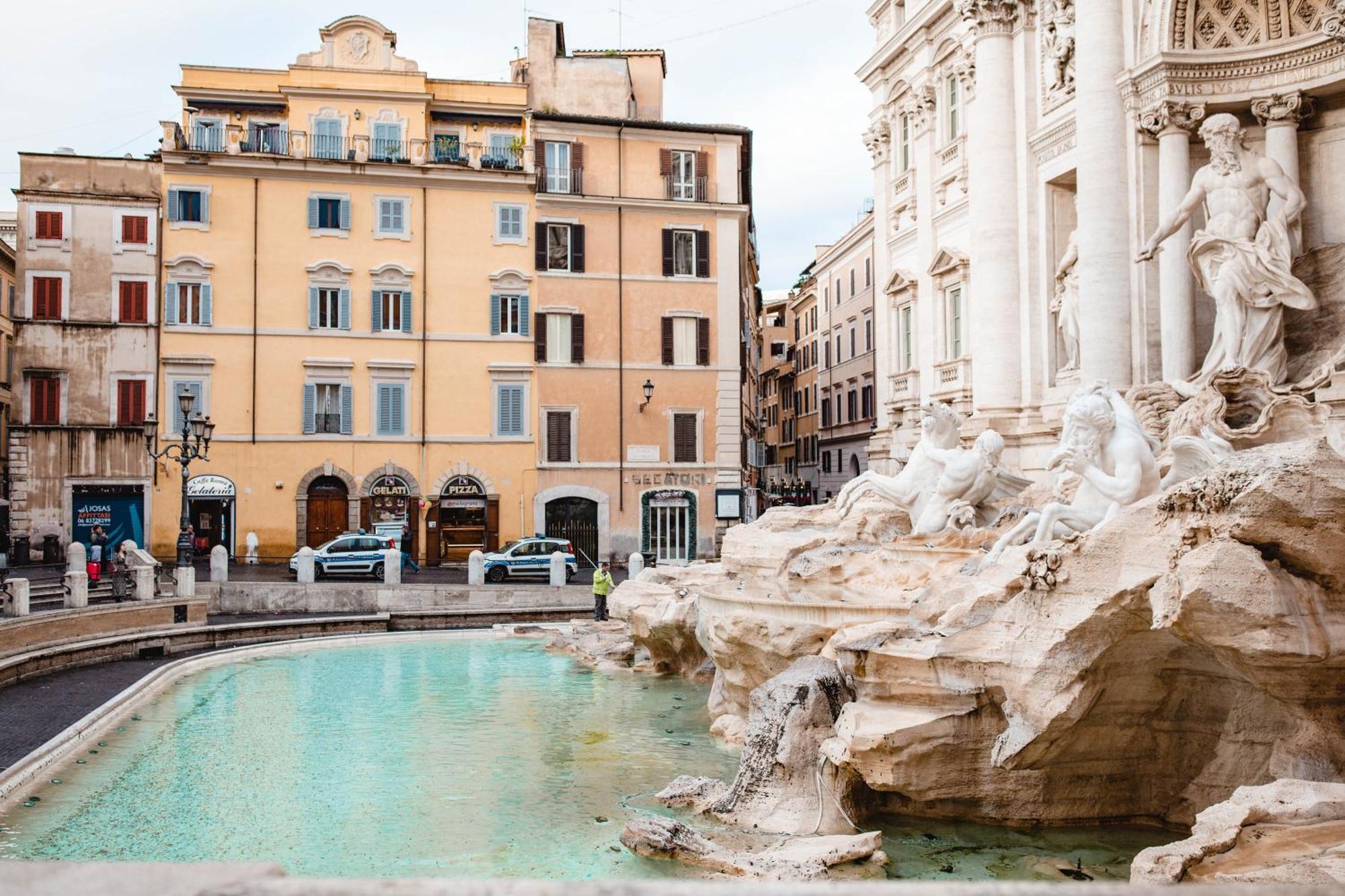 Delfini Trevi House Hotel Rome Luaran gambar